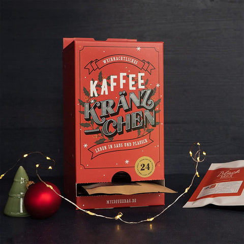 Kaffee-Adventskalender 2026 mit 24 kleinen Einzelfiltern (Drip Bags) und 12 unterschiedlichen Sorten